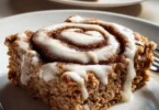 Hohe Protein Zimtschnecken Haferauflauf Rezept mit gesunden Zutaten