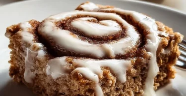 Hohe Protein Zimtschnecken Haferauflauf Rezept mit gesunden Zutaten
